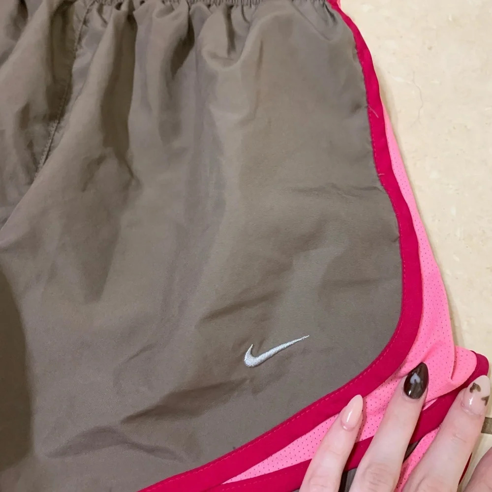 Dry-Fit Nike Shorts - Picture 2 of 4